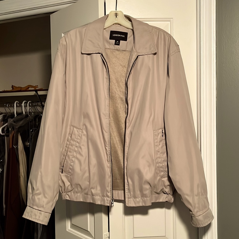 Mens London Fog lightweight jacket. Medium.